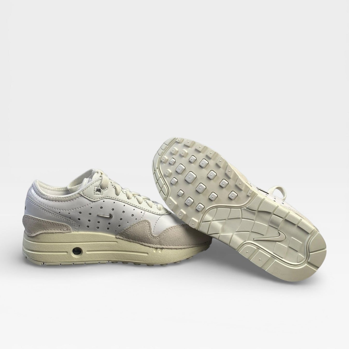 Nike X Jacquemus Air Max 1 Weiß