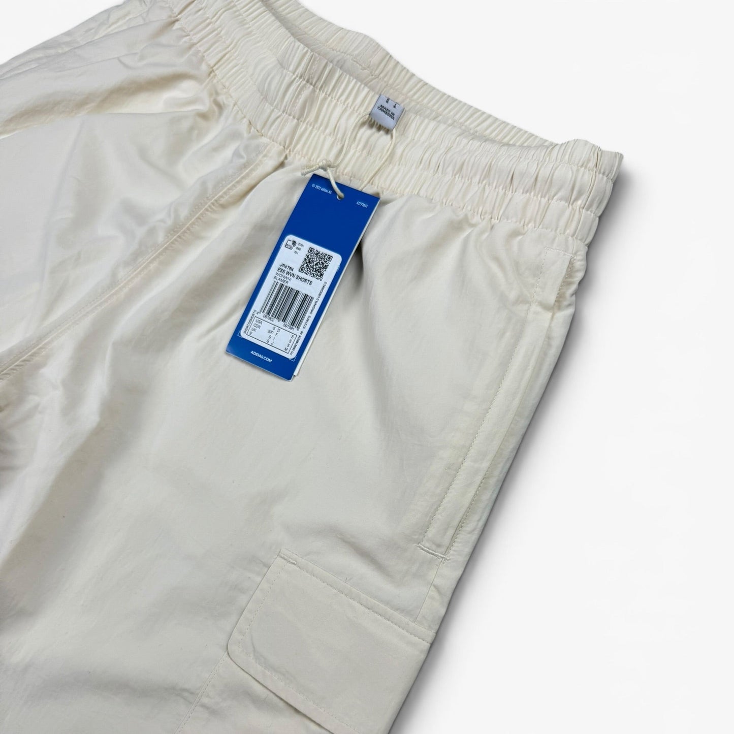 Adidas Originals Trefoil Essentials Cargo-Shorts in Creme Weiß