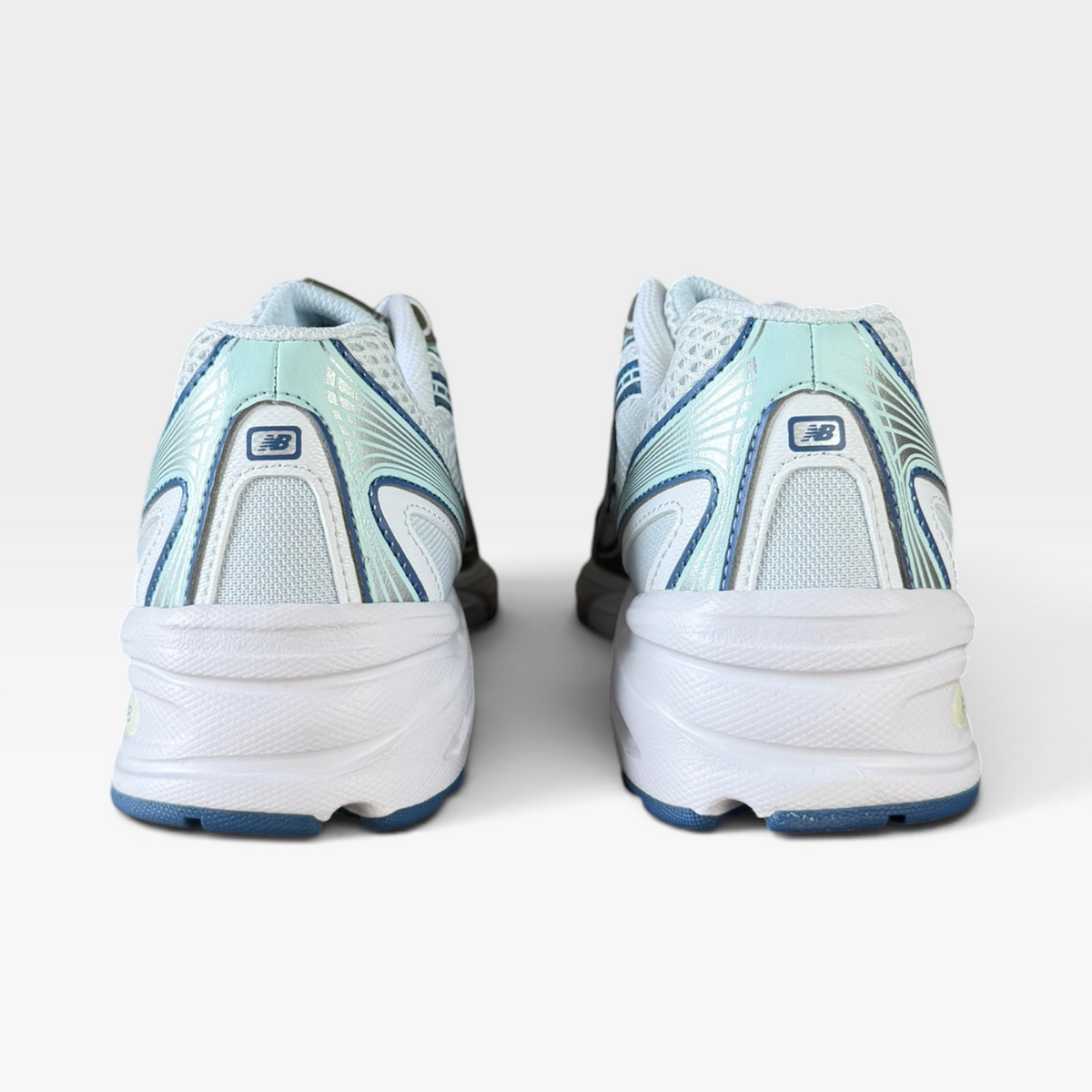 New Balance 740 Ice Blue (GS)