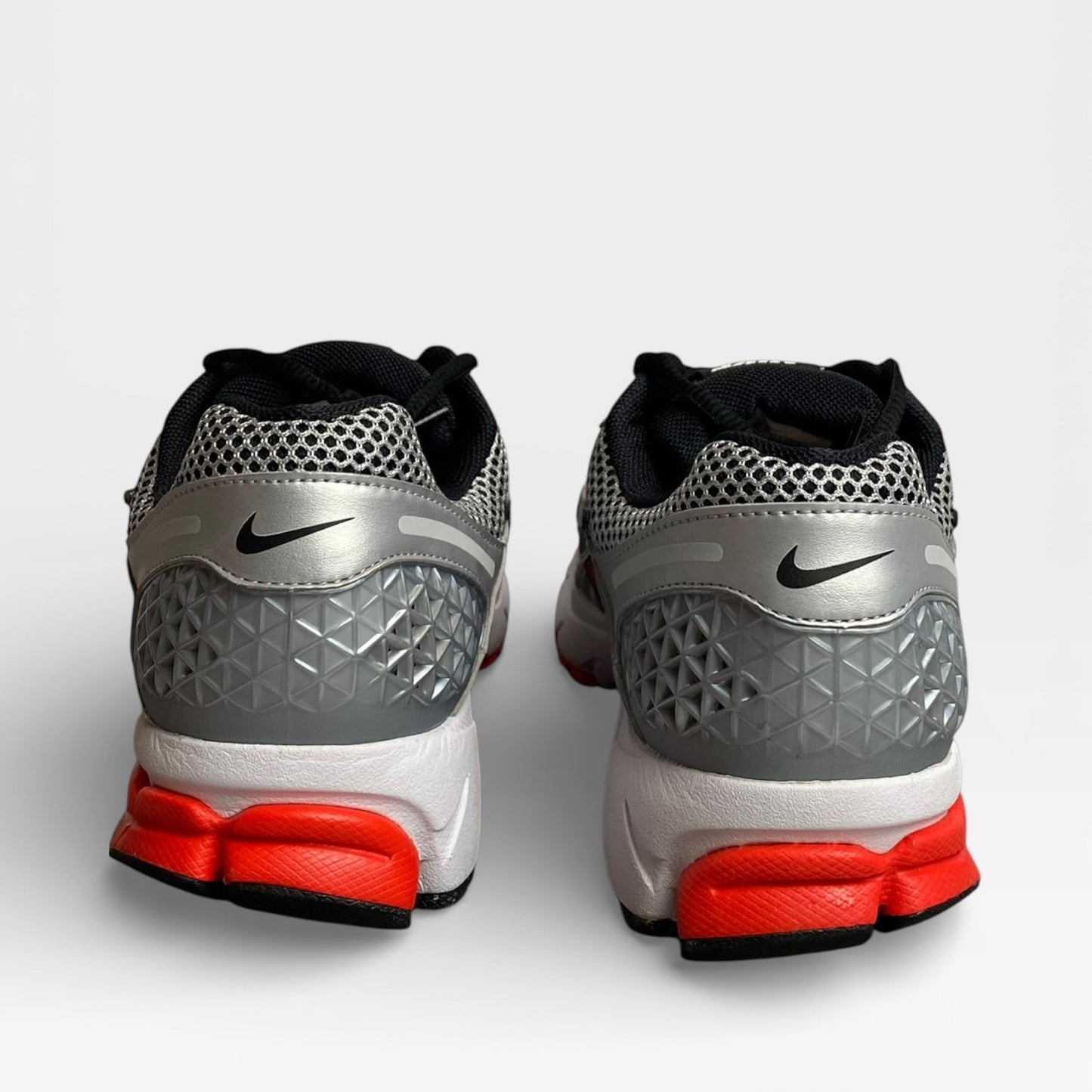 Nike Zoom Vomero 5 Bright Crimson