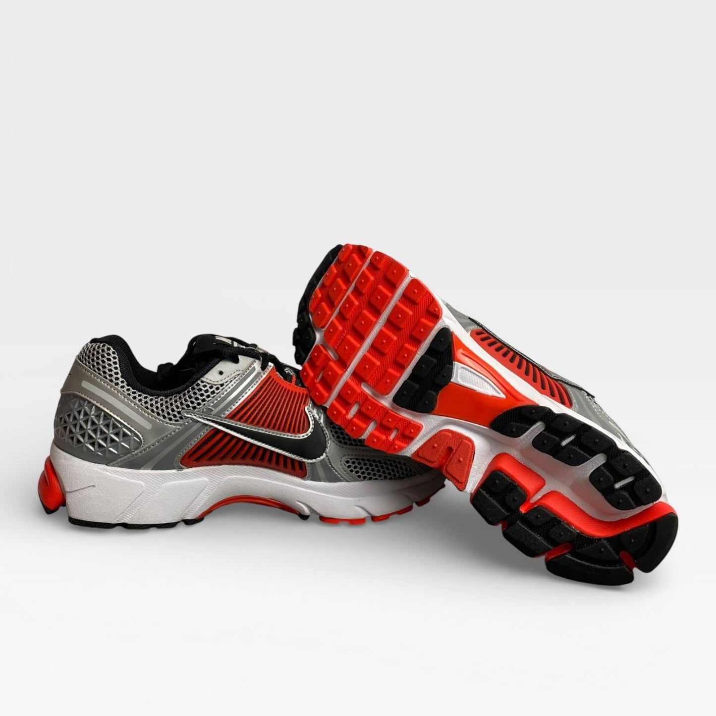 Nike Zoom Vomero 5 Bright Crimson